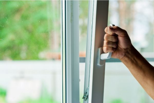 Infissi in PVC o alluminio: quale scegliere