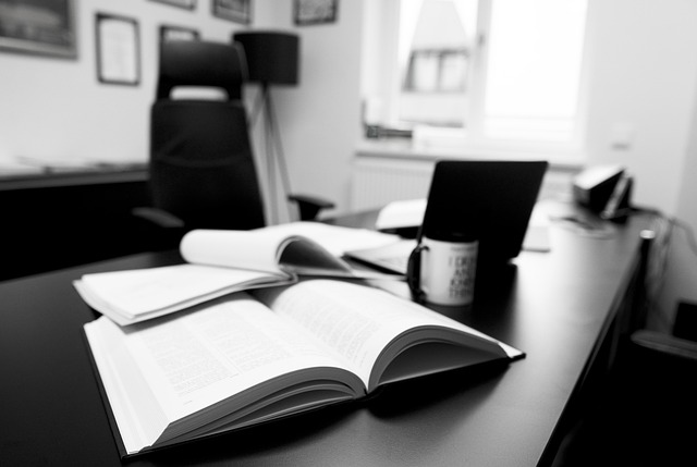 Quali sono i compiti del consulente in diritto societario