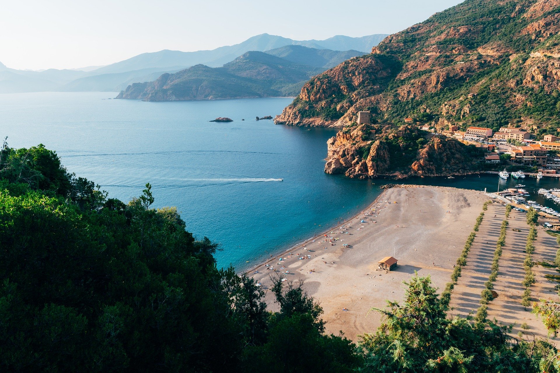Vacanze 2021: fuga dalla città e turismo di prossimità