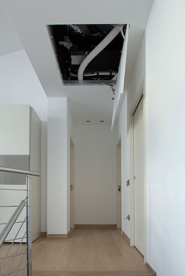 Come mettere una botola in cartongesso per il soffitto?