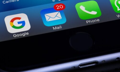 Campagne DEM vs email outreach nel B2B: differenze, casi d’uso e best practice