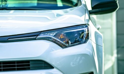 Auto fatica ad avviarsi: cosa significa e come intervenire