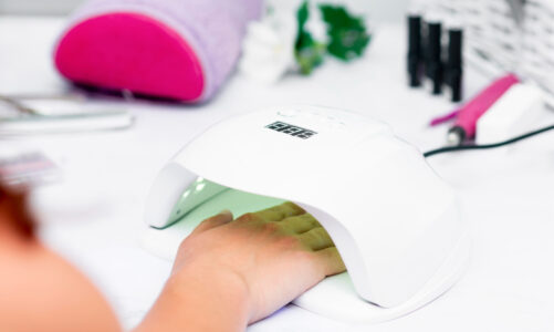 Aspiratore Unghie: La Soluzione Perfetta per una Manicure Professionale a Casa